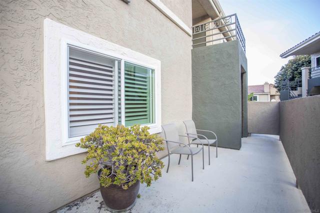 7425 Charmant Dr, San Diego CA: https://media.crmls.org/mediaz/277f982b-a054-4520-8830-353171d5aafd.jpg