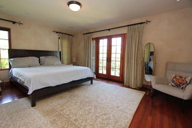 467 Tennyson Avenue, Palo Alto CA: https://media.crmls.org/mediaz/278042fb-9242-4d93-8b5c-aa4777b1e2fc.jpg