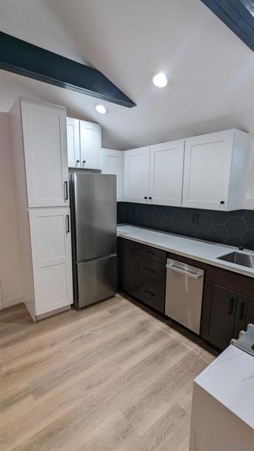 Image 6 of 10 For 530 Glover Ave. Unit A