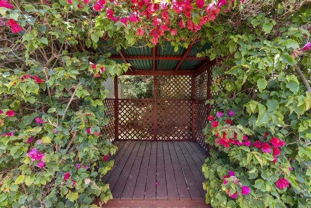 1120 Devonshire Drive, Ocean Beach (San Diego) CA: https://media.crmls.org/mediaz/2781a258-ec73-4ead-be77-ec1c71180e52.jpg
