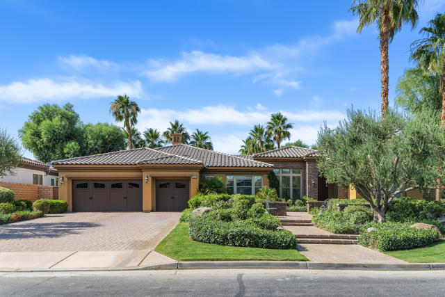 78494 Blackstone Court, Bermuda Dunes CA: https://media.crmls.org/mediaz/2781ecf7-f2b6-4789-a4a4-2cf75b303866.jpg