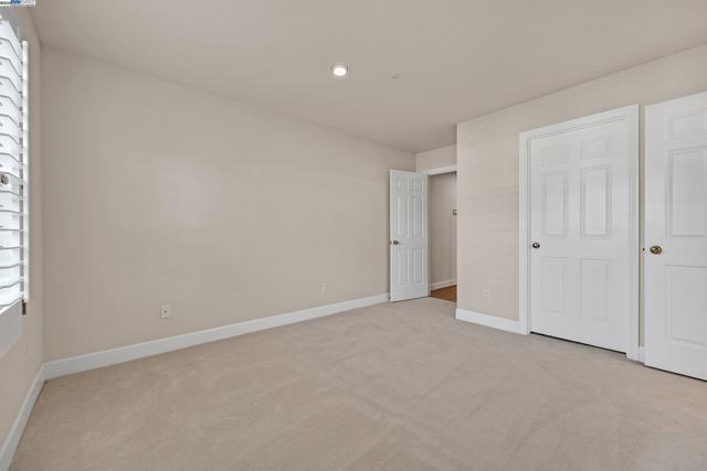 2215 Chardonnay Way, Livermore CA: https://media.crmls.org/mediaz/27823619-bbde-4daf-8ddf-36f27b7ddf5d.jpg