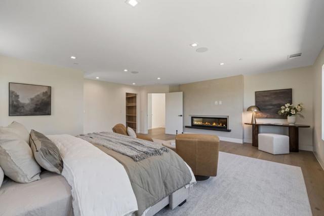 510 Darrell Road, Hillsborough CA: https://media.crmls.org/mediaz/2783b80a-83a5-48e2-b97c-9a47184c9f99.jpg