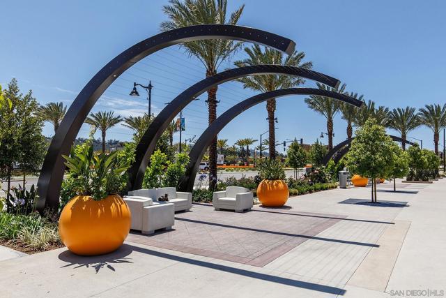 2921 Via Alta Pl, San Diego CA: https://media.crmls.org/mediaz/27859a16-2fc7-4dff-8555-db47e3bfdb40.jpg