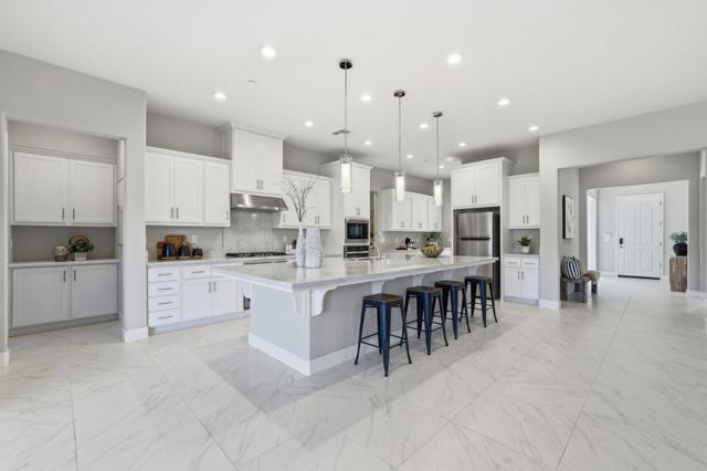 Image 9 of 69 For 18664 White Moon Drive
