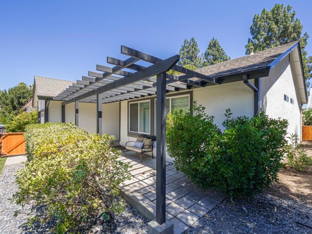 6055 Larchmont Court, San Jose CA: https://media.crmls.org/mediaz/2785e420-4d86-4c4c-abf5-ddf355b79e0b.jpg