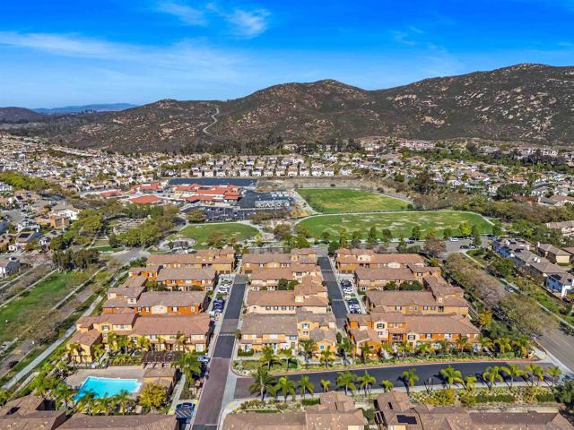 17071 Calle Trevino, San Diego CA: https://media.crmls.org/mediaz/2786e61c-96ce-433a-9b9b-fcb3ce3d2bd8.jpg