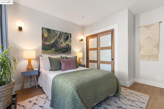 5734 Maccall St, Oakland CA: https://media.crmls.org/mediaz/2787ec1a-3539-471e-9632-e4a0513d0e5b.jpg