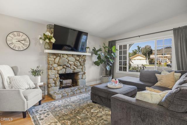 Detail Gallery Image 11 of 36 For 2337 Woodpecker Ave, Ventura,  CA 93003 - 4 Beds | 2 Baths