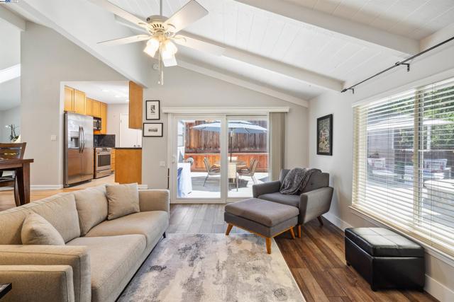 Image 16 of 31 For 1296 Vintner Way