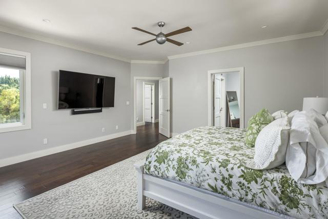 6411 Dowling Dr, La Jolla CA: https://media.crmls.org/mediaz/278a1e1a-c991-4462-ba00-462cc0f32bf7.jpg