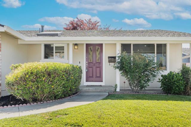 3064 Wolfe Court, Fremont CA: https://media.crmls.org/mediaz/278a47ee-3216-476c-906f-2bee68f8ec53.jpg