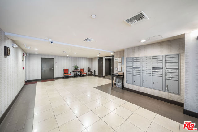 848 Irolo Street, Los Angeles CA: https://media.crmls.org/mediaz/278b2087-07da-4ed6-8f08-75e7427aa399.jpg