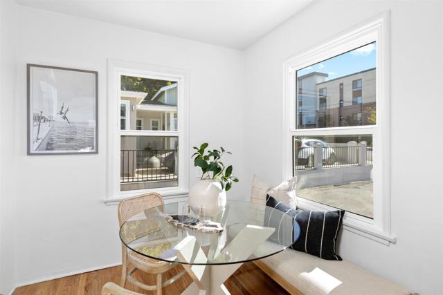 Detail Gallery Image 6 of 15 For 1010 Grand Ave, Carlsbad,  CA 92008 - 2 Beds | 1 Baths