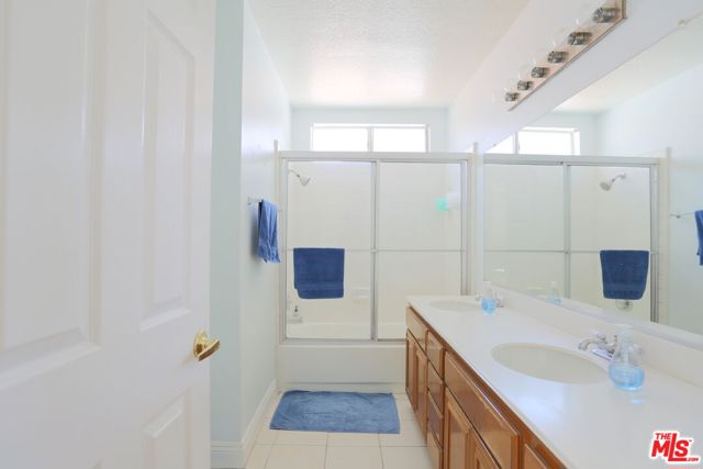 27 Comiso, Irvine CA: https://media.crmls.org/mediaz/278bfe5a-c8f1-4173-b30e-066a037ace3e.jpg