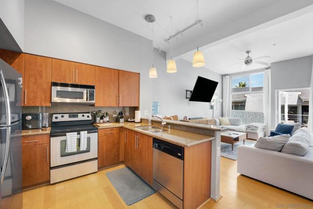 120 Island, San Diego CA: https://media.crmls.org/mediaz/278c37e9-d424-45bf-b020-fd6c1e88de84.jpg