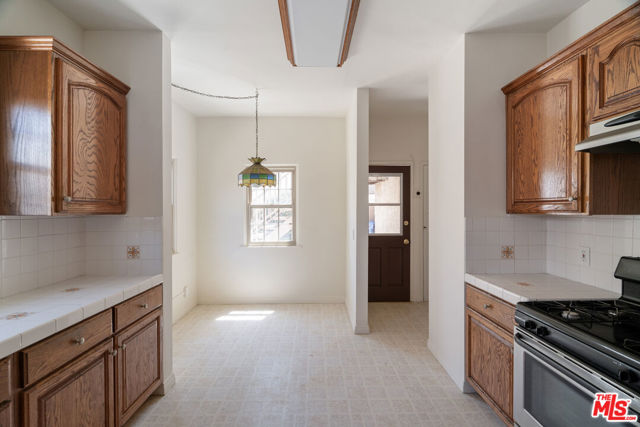 1744 Carmona Avenue, Los Angeles CA: https://media.crmls.org/mediaz/278cc21c-0408-40db-bd70-b9728fb7042b.jpg