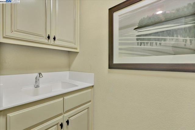 Image 41 of 60 For 3956 Jordan Ranch Dr