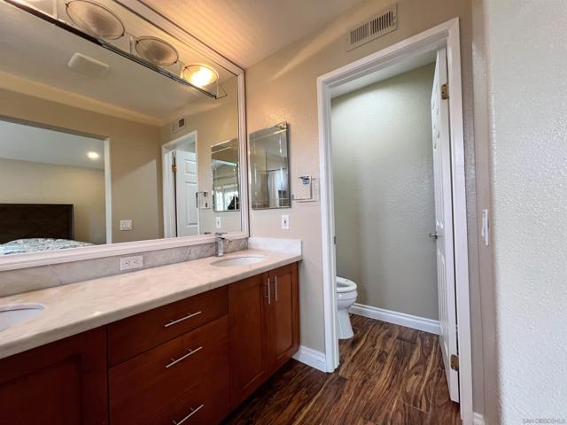 3783 Ruette de Ville, San Diego, California 92130, 3 Bedrooms Bedrooms, ,2 BathroomsBathrooms,Townhouse,For Sale,Ruette de Ville,240014269SD