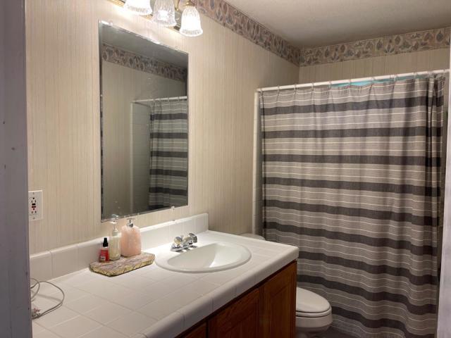 450 Hawk Ridge Road, Boulder Creek CA: https://media.crmls.org/mediaz/27905fd8-28f7-44dc-b04c-91986475b0db.jpg