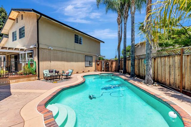 1298 Hersman Drive, Gilroy CA: https://media.crmls.org/mediaz/279205e8-5e4d-4da8-bc29-9a1679f4bafc.jpg