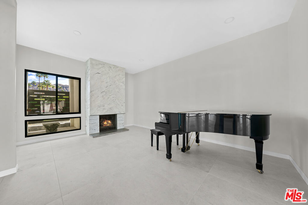 MLS #25597877 image #53