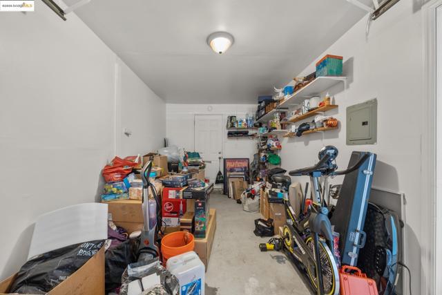 Image 42 of 45 For 271 38th St  