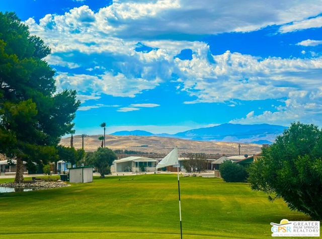 69490 Parkside Drive, Desert Hot Springs CA: https://media.crmls.org/mediaz/279227b3-3594-4181-8405-4fb1360ad5bb.jpg