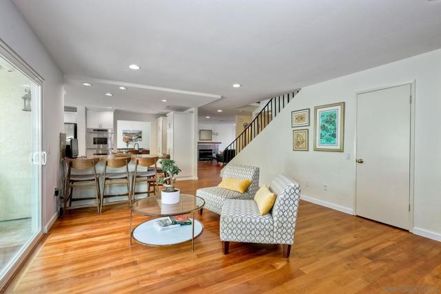 3625 Country Meadow Ln, Escondido CA: https://media.crmls.org/mediaz/27923cee-2db7-4743-b023-0edfc57d79a1.jpg