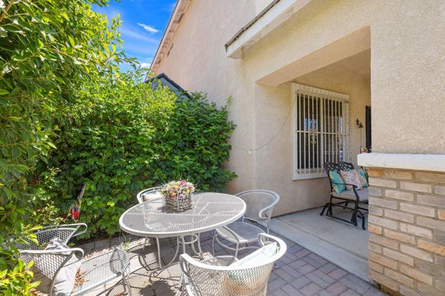 48596 Charlton Peak Street, Coachella CA: https://media.crmls.org/mediaz/27925245-bad1-41d7-936c-ab7e1e633144.jpg