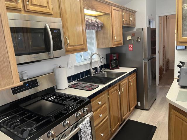 74711 Dillon Road, Desert Hot Springs CA: https://media.crmls.org/mediaz/2792615f-71cd-4fc6-a324-746b54900aa8.jpg