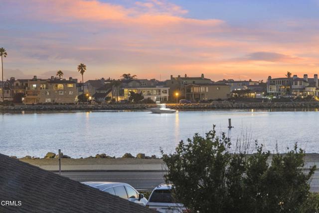 Detail Gallery Image 19 of 57 For 2916 Lakeshore Ct, Oxnard,  CA 93035 - 4 Beds | 3 Baths