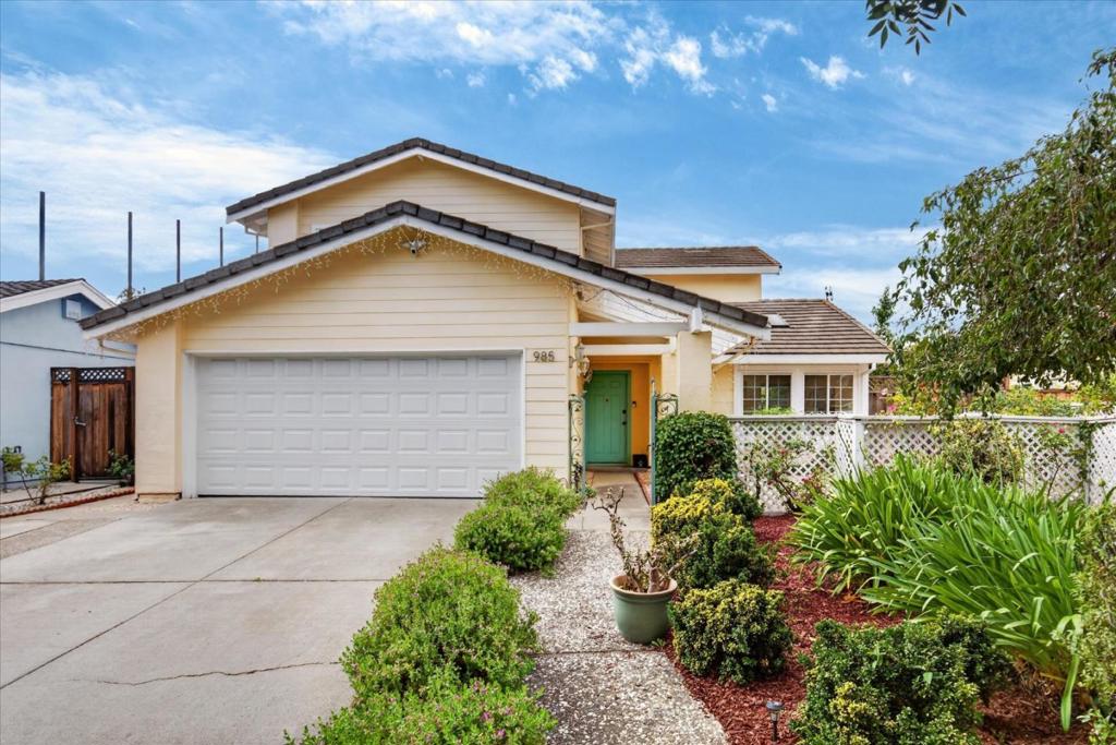 985 Summerfield Drive