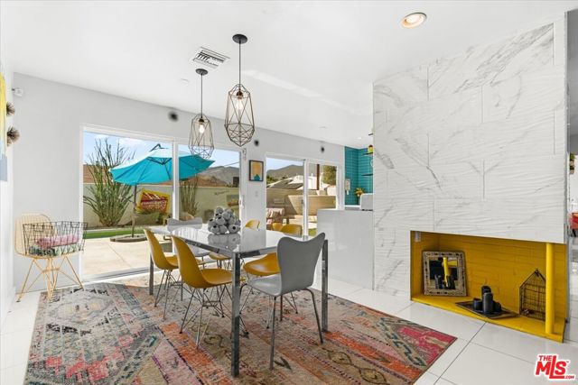 3963 E Calle San Antonio, Palm Springs, CA 92264