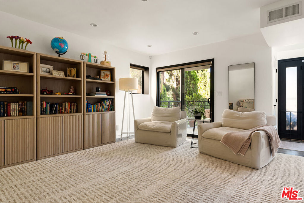 MLS #26861311 image #2