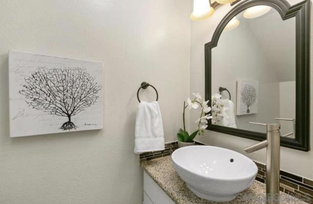 3262 Ashford St, San Diego CA: https://media.crmls.org/mediaz/2796961f-57f0-4bd1-8ff6-b389d84af287.jpg