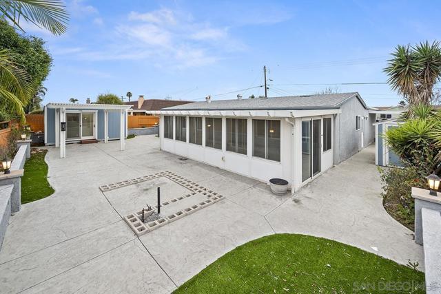 7111 Regner Rd, San Diego CA: https://media.crmls.org/mediaz/2796cf66-bce0-4473-ad93-41e170a73d4e.jpg