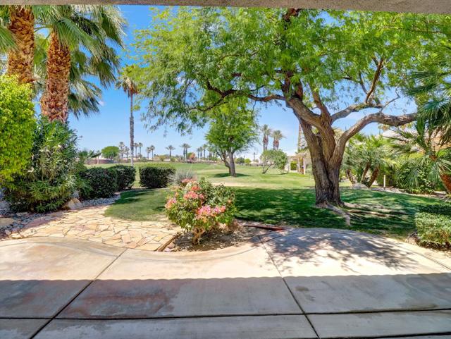 80418 Dumphries Court, Indio CA: https://media.crmls.org/mediaz/27988b6d-5afc-48f4-a429-0fb627831ce5.jpg