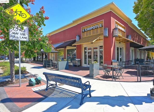 2343 Almond Ave, Concord CA: https://media.crmls.org/mediaz/2798c284-35ac-4e0a-ae98-d02057c89068.jpg