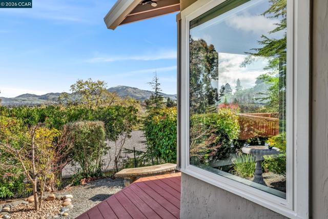 Image 8 of 49 For 2081 Essenay Ave