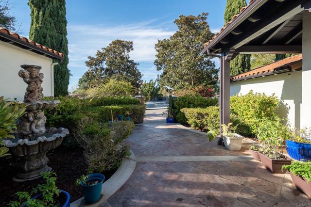 Detail Gallery Image 66 of 75 For 7992 Paseo Esmerado, Carlsbad,  CA 92009 - 5 Beds | 6/1 Baths