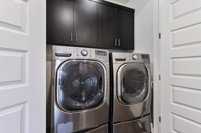 Image 30 of 41 For 457 Diller Street