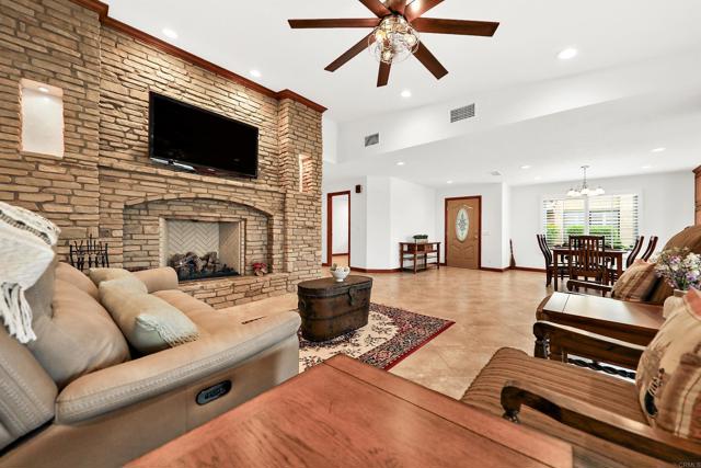 Detail Gallery Image 7 of 46 For 49 Conejo Cir, Palm Desert,  CA 92260 - 3 Beds | 3 Baths