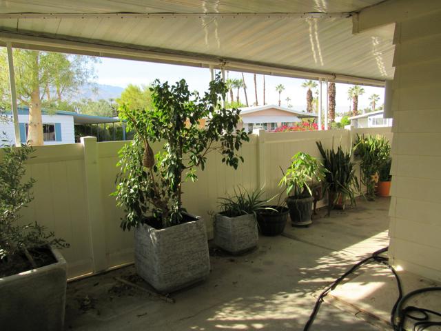 191 Figuaro Drive, Palm Springs CA: https://media.crmls.org/mediaz/2799d4d0-7848-42f3-8585-5f983ae67880.jpg