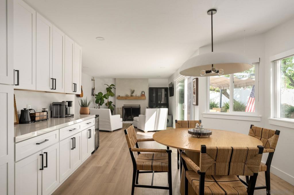 2927 Levante St - photo 7