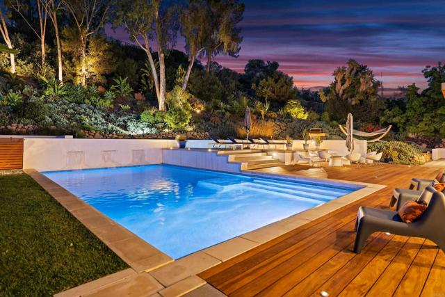 6672 Avenida Andorra, La Jolla CA: https://media.crmls.org/mediaz/279b588c-30c2-48aa-9926-c10925c69183.jpg