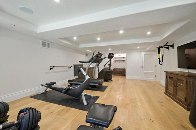 3 Vintage Court, Woodside CA: https://media.crmls.org/mediaz/279b7e37-04e3-41a0-967e-75b2a3b51030.jpg