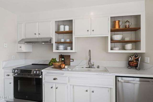 Detail Gallery Image 16 of 67 For 135 E Fiesta Gr, Port Hueneme,  CA 93041 - 3 Beds | 2 Baths