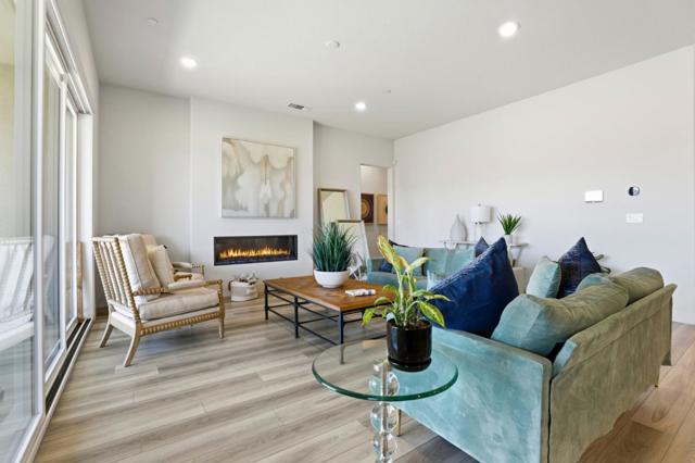 208 Luna Way, Hollister CA: https://media.crmls.org/mediaz/279c40fe-9bf5-4bb9-b246-444bb8857037.jpg