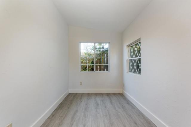 831 Canyon Road, Redwood City CA: https://media.crmls.org/mediaz/279d7887-e57a-4281-baf7-5fd8995051a6.jpg